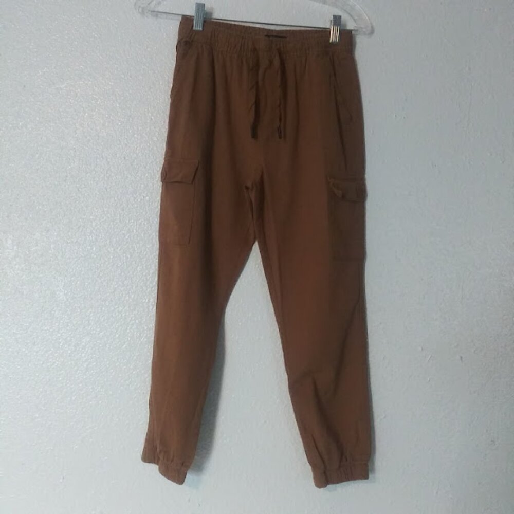 Rayan Club boy's size M (10-12) khaki cargo jogger pants